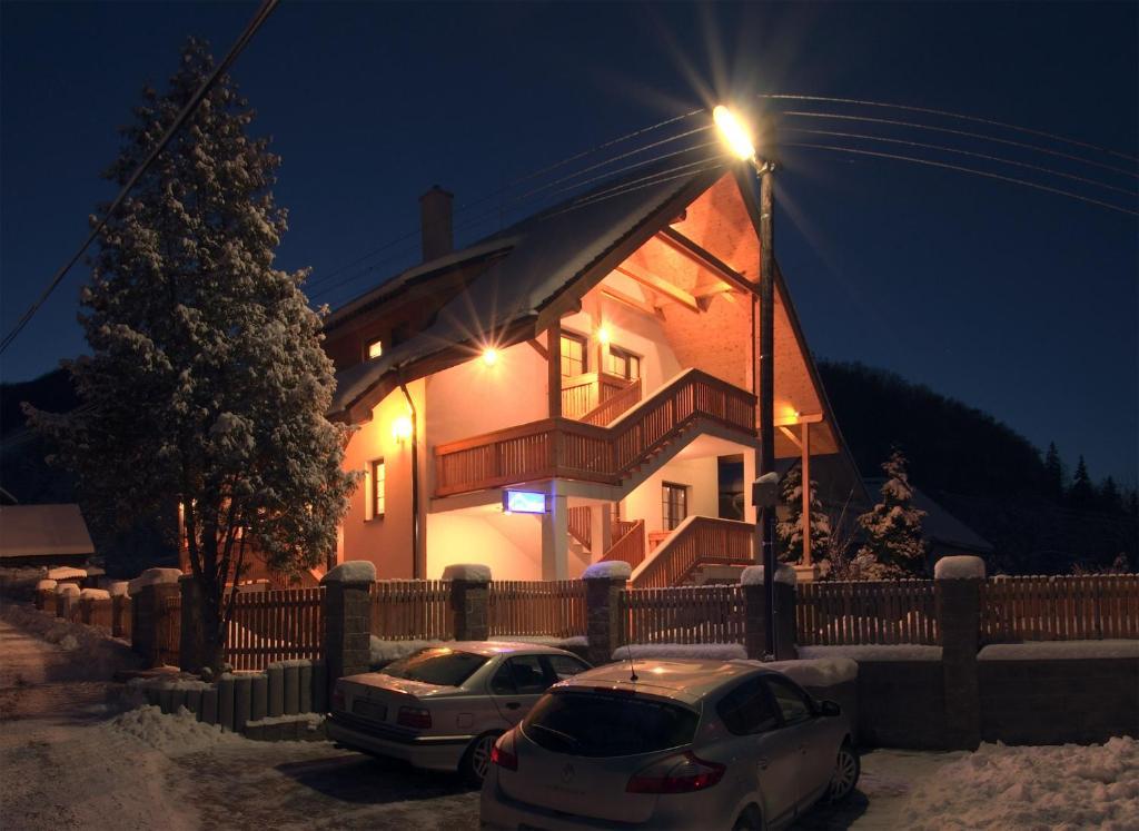 Rekreacny Dom Vyhne Appartement Buitenkant foto