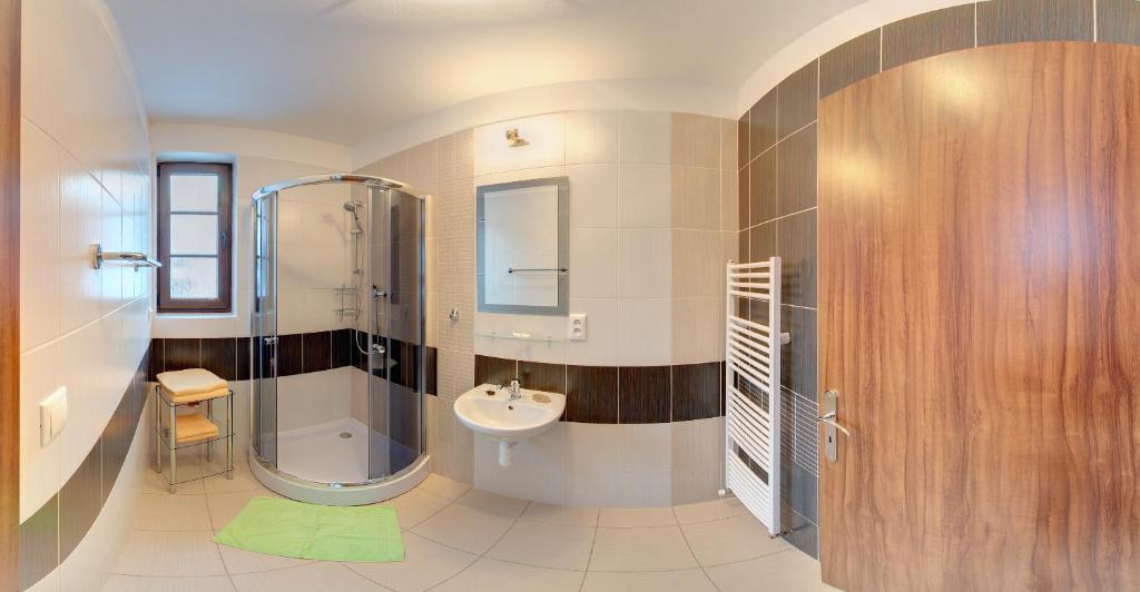 Rekreacny Dom Vyhne Appartement Kamer foto