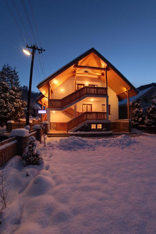 Rekreacny Dom Vyhne Appartement Buitenkant foto